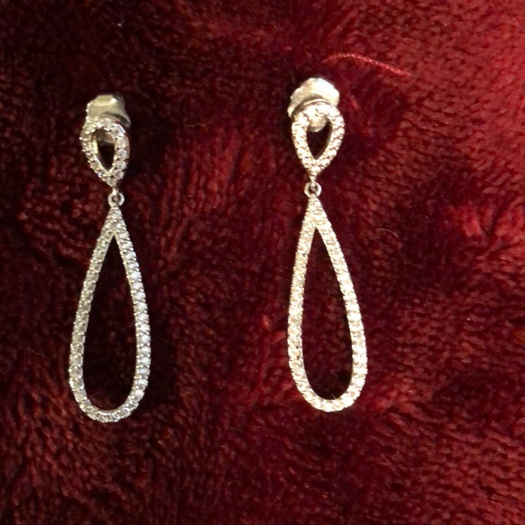 Jewelry - Earrings💃🎉🍾💃Host Pick💃🎉🍾💃